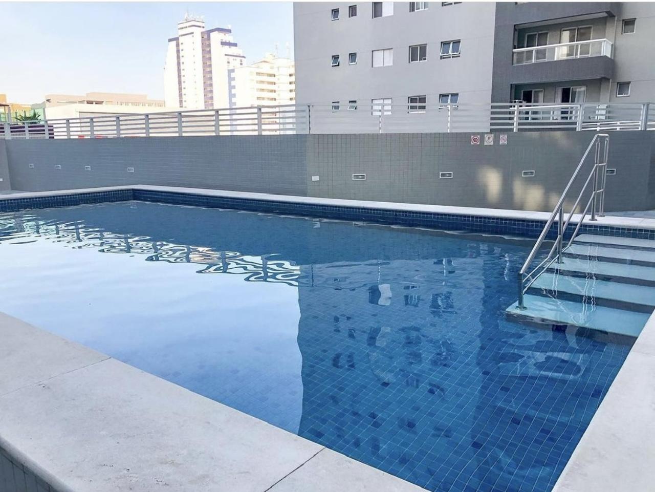 Apto Otima Localizacao A 100m Da Praia, Piscina, Ar Condicionado, Garagem E Portaria 24h